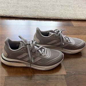 Adidas ladies size 6